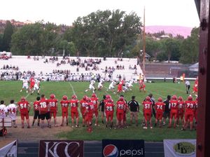 클래머스 유니온 고등학교(Klamath Union High School) 2013년 미식축구팀 경기 장면