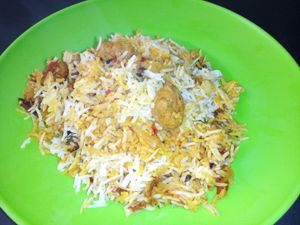 필라프와 콩고기