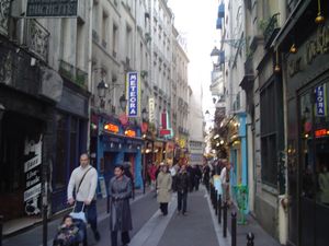 카르티에 라탱의 골목길 풍경