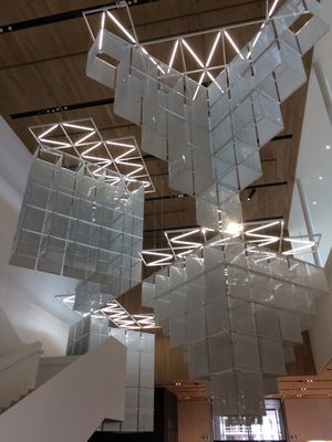 2017년 작품 "솔 르윗 뒤집기"