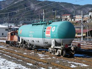 착발선으로 향하는 타키차량(2009년 1월)