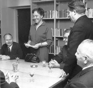 미하일 수슬로프와 함께 있는 헤르타 쿠시넨 (1960)