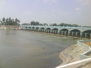 카리칼라 촐라가 카베리 강에 건설한 칼라나이