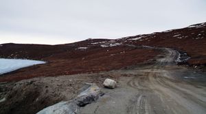 2022년 5월 현재 건설 중인 칸게를루수악에서 시시미ut으로 가는 도로