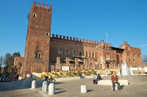 이탈리아 카리마테에 있는 카리마테 성 근처의 Lark Recording Studios에서 Big Generator의 녹음이 시작되었다.