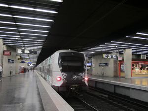 라데팡스 역의 MI 09 열차