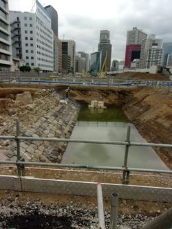다카나와 축제 석축