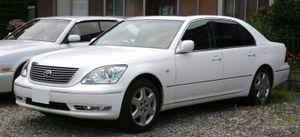 토요타 셀시오(후기형) 후측면