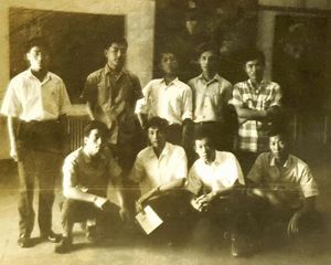 In 1963, the Origin Foundation was held. (From the left in the back row) 김수억, 신기옥, 최창홍, 권영우, 김택화 (From the left in the front row) 최명영, 서승원, 이승조, 이상락.