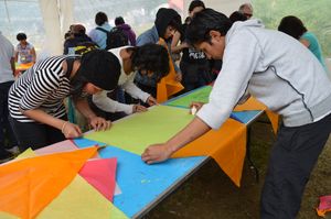 멕시코에서 풍등 만들기