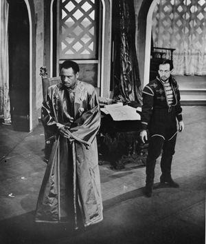 폴 로베슨(Paul Robeson, 오셀로)과 페레르(이아고)가 출연한 1943년 시어터 길드(Theatre Guild) 제작의 오셀로