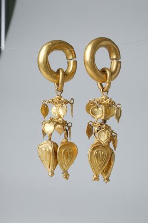 합천 옥전 M6호분 출토 금귀걸이