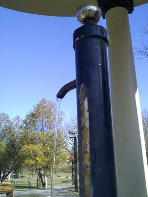 새러토가 스프링스의 공공 샘 중 하나인 컬럼비안 스프링