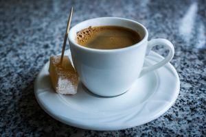 마케도니아 커피와 로쿰