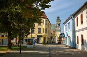 프리에비자 시내(배경에 성 삼위일체 교회가 있다)