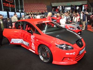 2008 오토 모토 쇼에서 니드 포 스피드: 프로스트리트 홍보.