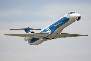 드니프로아비아 엠브라에르 ERJ-145