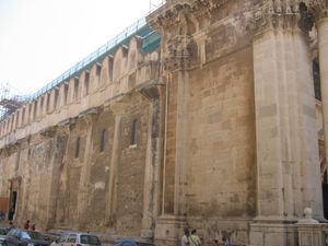 기독교 교회로 변형된 시칠리아 시라쿠사의 기원전 5세기 아테나 도리아식 신전