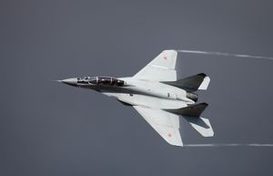 MiG-29M2 «9.67»의 윗면.테일콘의 형상이 그 이전의 9.12/9.13 규격의 그것과 달라졌다.