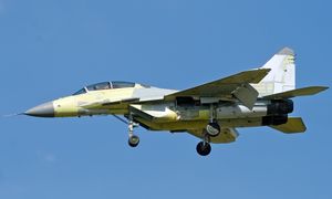 도색되지 않은 MiG-29M«9.61». LERX 하부의 크루거 플랩을 확인할 수 있으며, 캐노피는 복좌형 MiG-29M2 «9.67»의 것을 그대로 유용하고 있다.