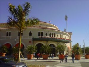 에드 스미스 스타디움