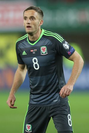 2016년 웨일스에서 뛰고 있는 킹