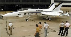 1978년 10월 최초의 시험 생산 F-18A