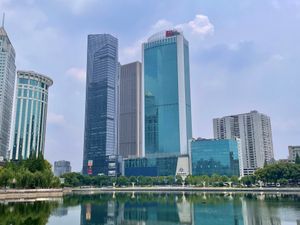 우한 신세계 국제무역 타워