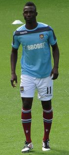 웨스트햄 유나이티드와 함께 있는 마이가