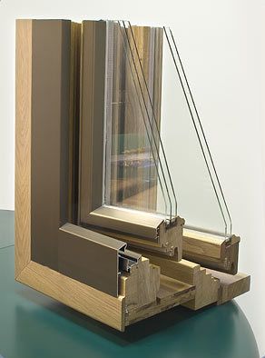 단열 유리는 소음 저감을 제공한다.