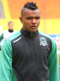 완데르손은 GAIS를 떠난 후 2012-13 러시아 프리미어 리그에서 공동 득점왕이 되었다.