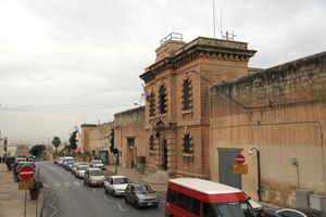 코라디노 교도소, 파올라