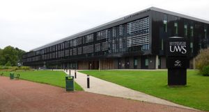 UWS 에어 캠퍼스