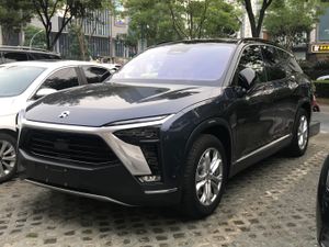 니오 ES8 (페이스리프트)