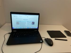 가상 머신에서 실행되는 macOS "Monterey", 영어 위키백과의 대문 표시