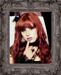 고딕 & 로리타의 헤어 메이크업 예