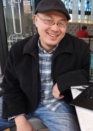 조지 팬 (2018년 사진)은 플랜츠 vs. 좀비의 제작자이자 디자이너이다.