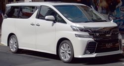 토요타 벨파이어 정측면