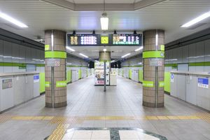 섬식 승강장 (2022년 12월)