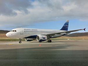 바가르 공항에서 운행중이었던 애틀랜틱 항공의 에어버스 A319 (과거 운용)