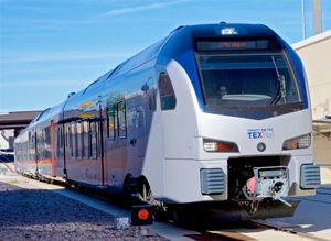 텍사스주(Texas)의 TEX레일(TEXRail)이 소유한 스타들러 플리트(Stadler FLIRT)
