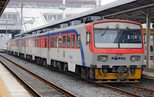 부전역의 한국철도공사 RDC DMU. 버드 레일 디젤차(RDC)가 아님.