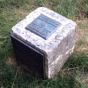 오하이오 주립 대학교(콜럼버스, 오하이오)의 북위 40도 표지