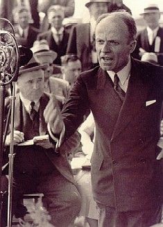 아데라드 고드보(Adélard Godbout)