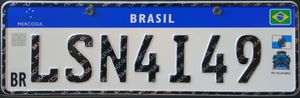 2018년 브라질 리우데자네이루에서 발급된 개인 차량 번호판