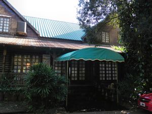 오베라의 "우크라이나 하우스", 미시오네스주. 이 주는 아르헨티나에서 우크라이나 이민자가 가장 많이 유입된 곳 중 하나였다.