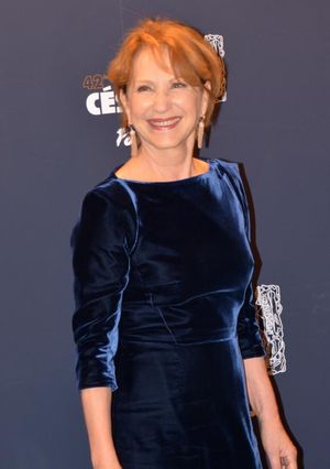 나탈리 베이는 42회 세자르 영화제에서 세자르상 여우조연상 후보에 올랐다.