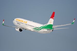 소몬 에어의 보잉 737-900ER