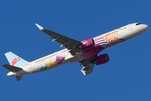 2022년 아시안 게임 홍보 도색을 한 에어버스 A321neo