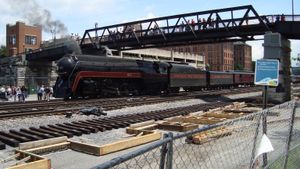 2017년 로어노크역에서 대기 중인 N&W 611